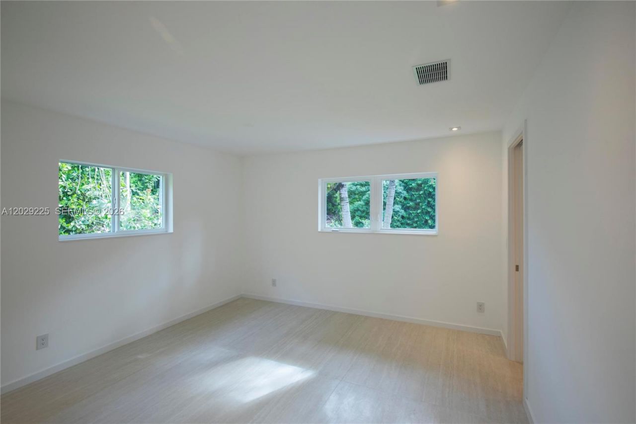 145 S Prospect Dr , Coral Gables, FL 33133 Photo