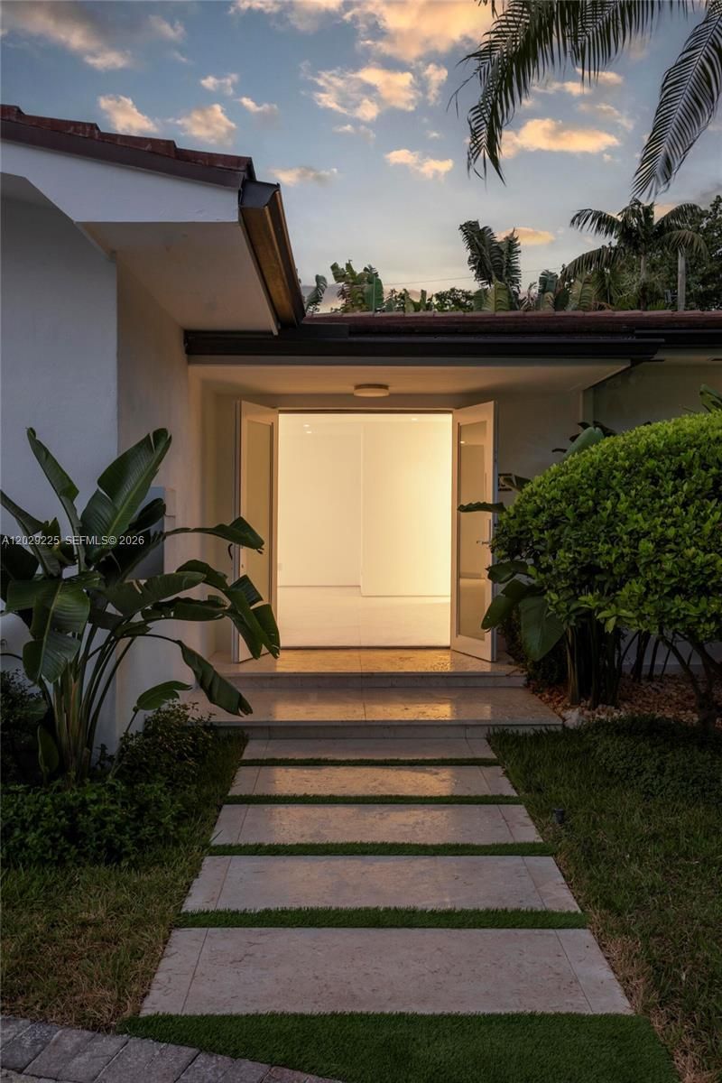 145 S Prospect Dr , Coral Gables, FL 33133 Photo