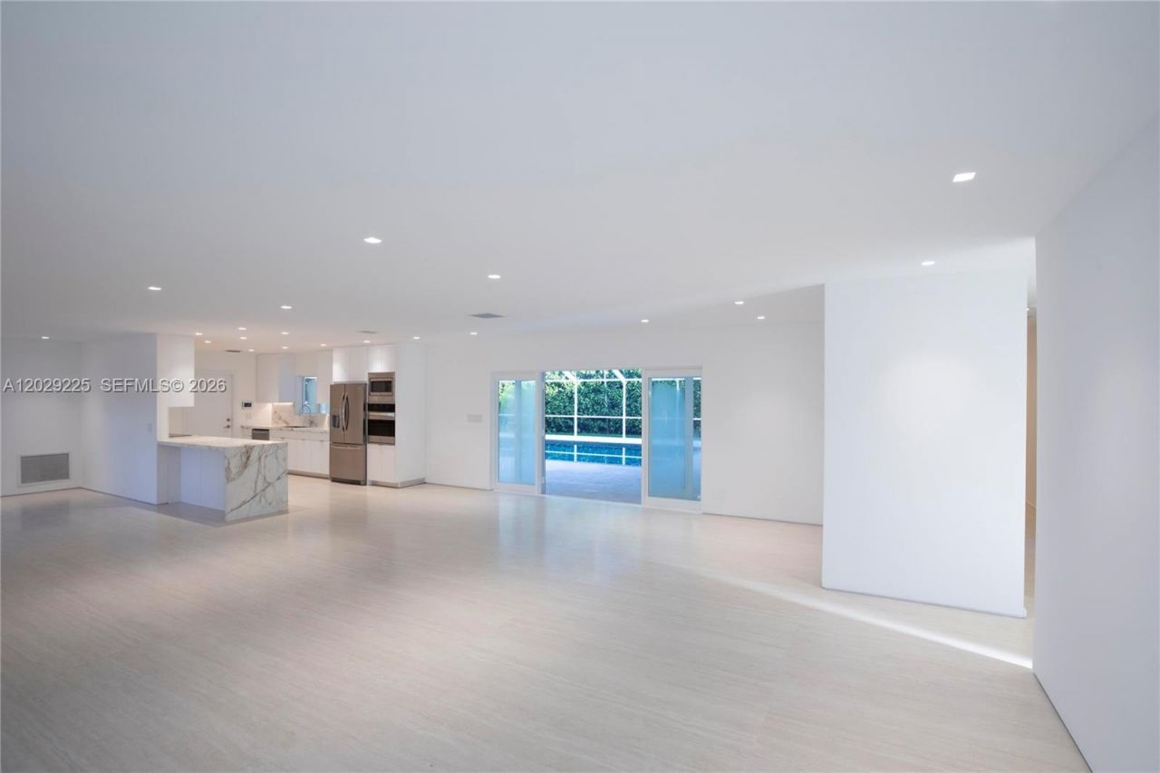 145 S Prospect Dr , Coral Gables, FL 33133 Photo