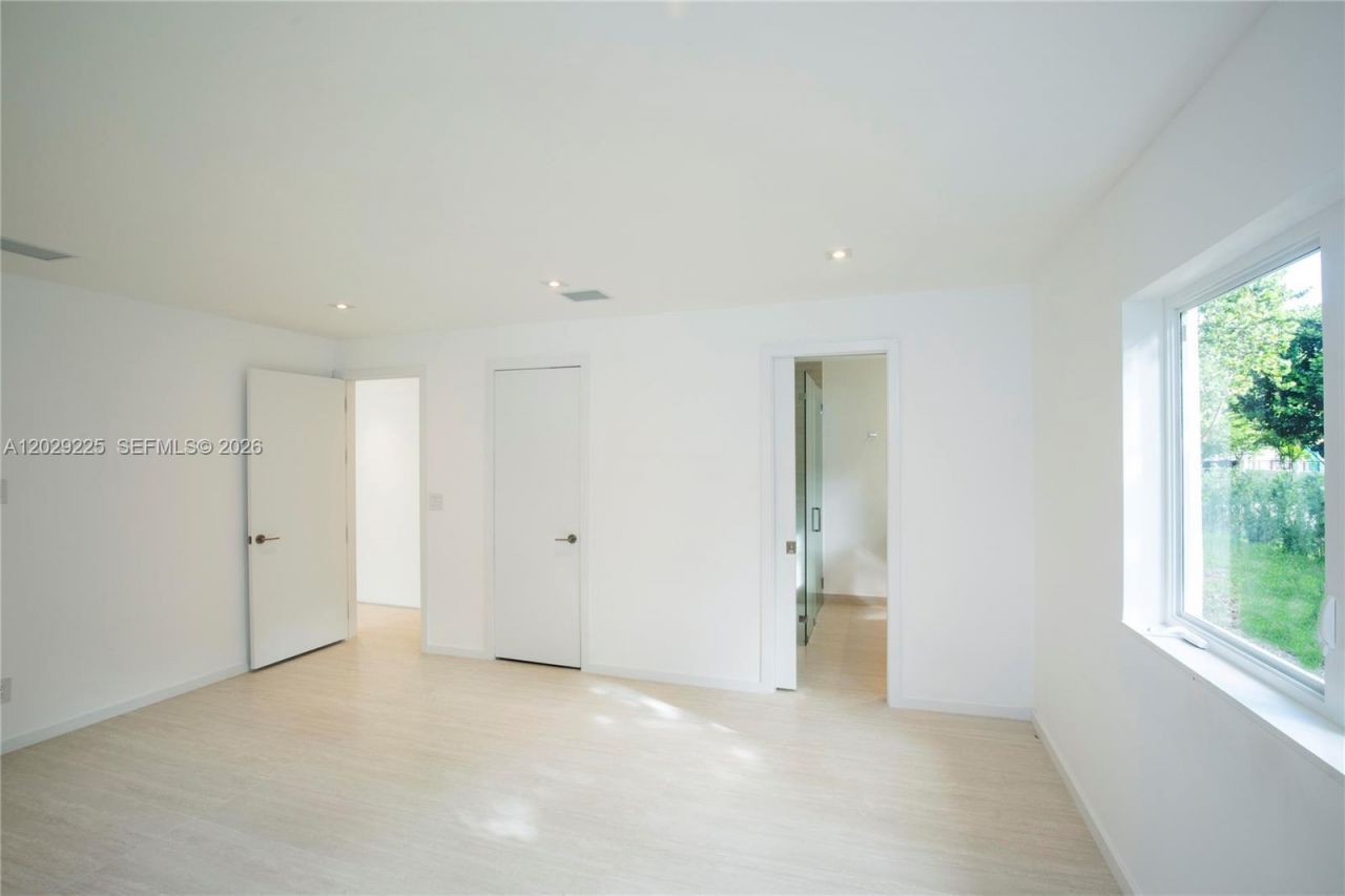 145 S Prospect Dr , Coral Gables, FL 33133 Photo