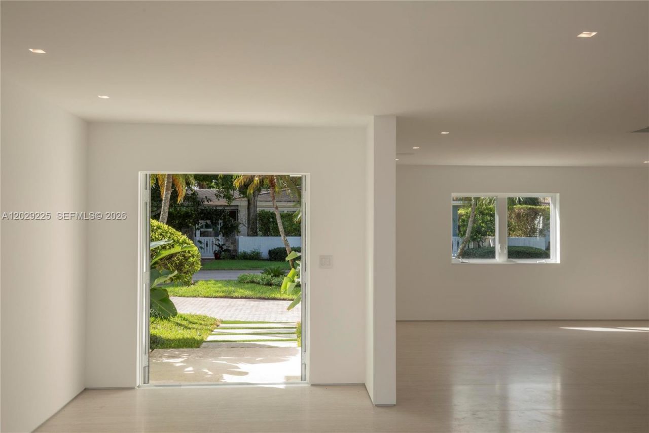 145 S Prospect Dr , Coral Gables, FL 33133 Photo