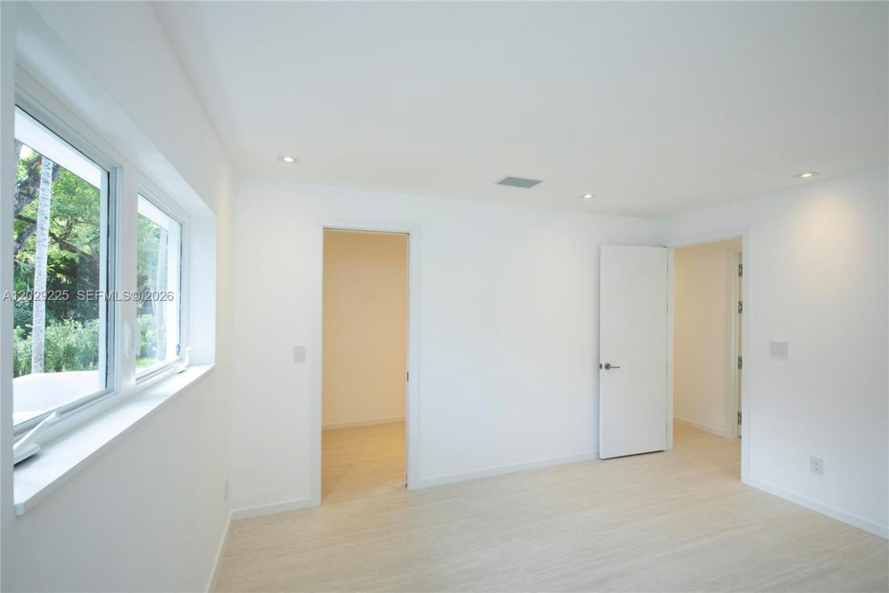 145 S Prospect Dr , Coral Gables, FL 33133 Photo