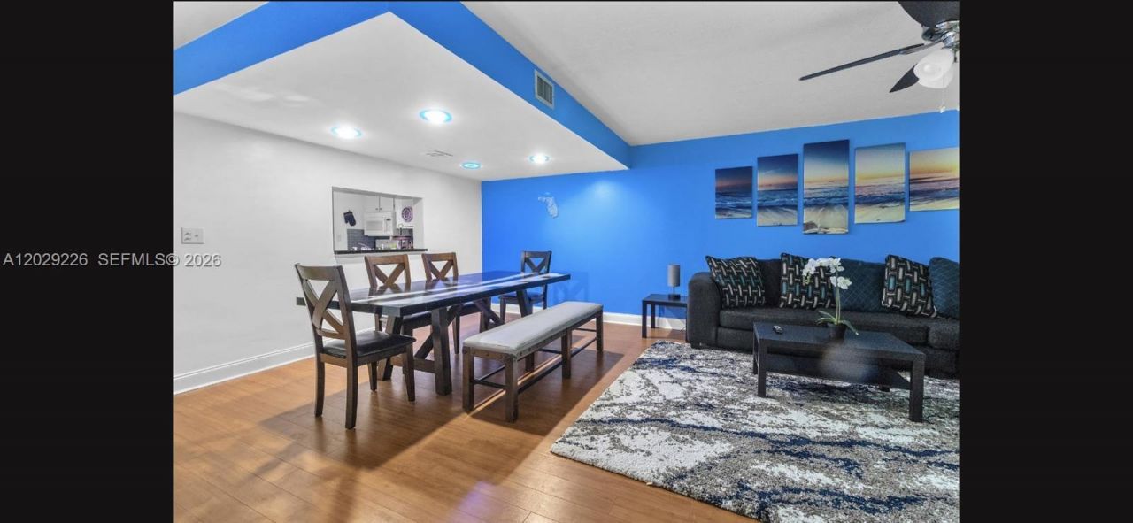 9427 NW 42nd St, Sunrise, FL 33351 Photo