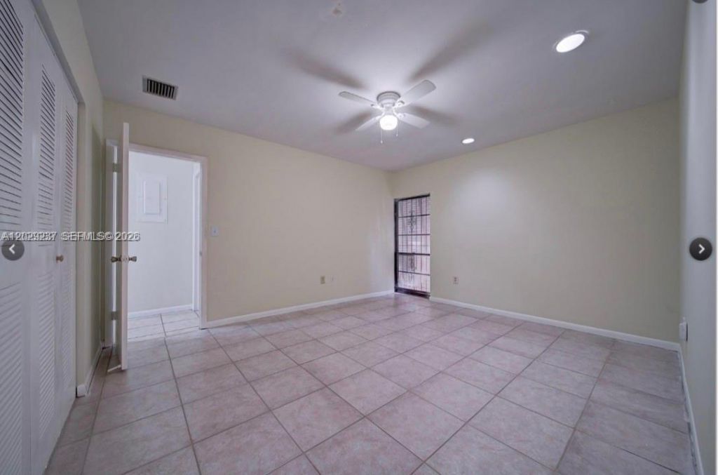 15182 E Loch Isle Dr E , Miami Lakes, FL 33014 Photo
