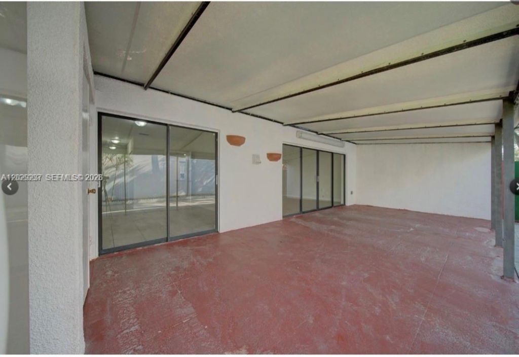 15182 E Loch Isle Dr E , Miami Lakes, FL 33014 Photo