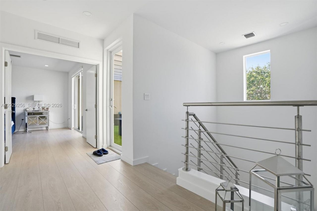 1417 NE 17th St , Fort Lauderdale, FL 33305 Photo