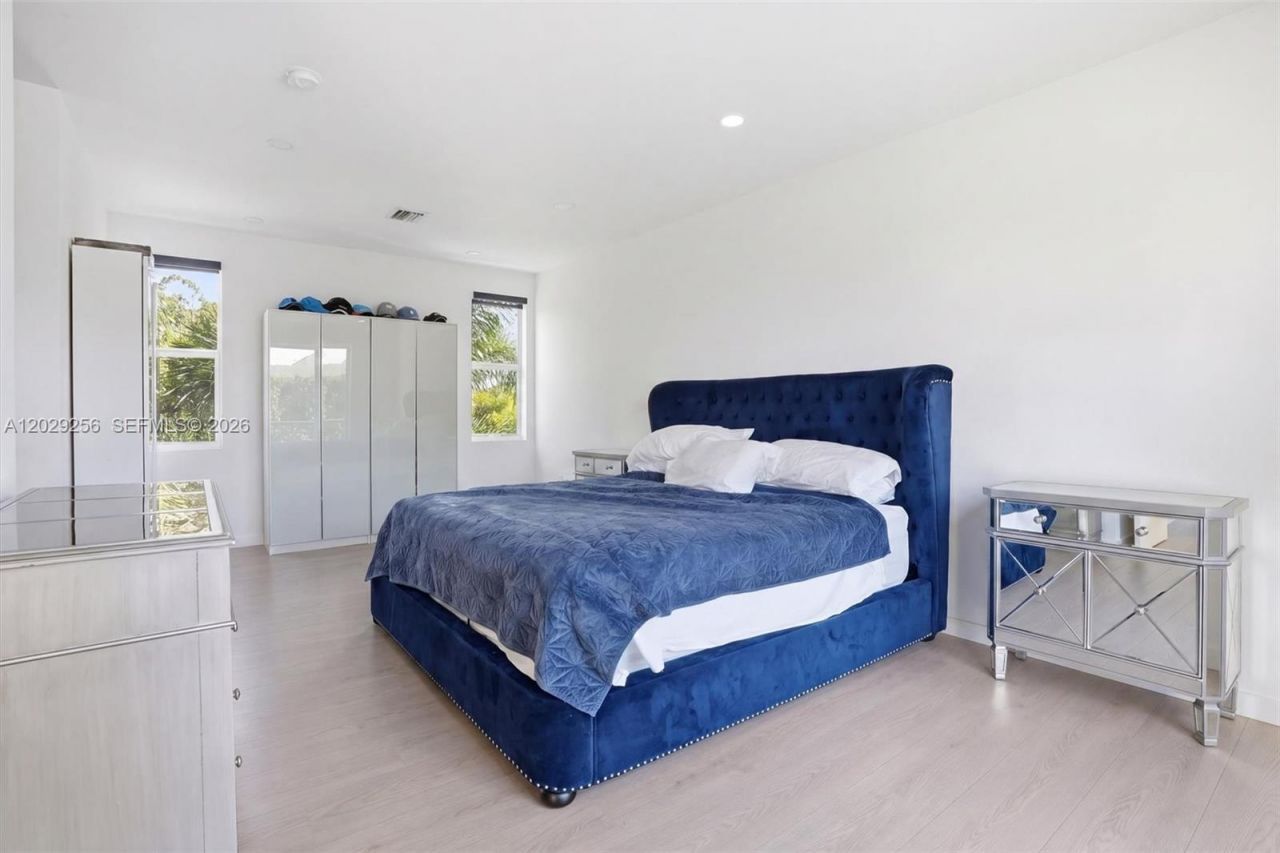 1417 NE 17th St , Fort Lauderdale, FL 33305 Photo
