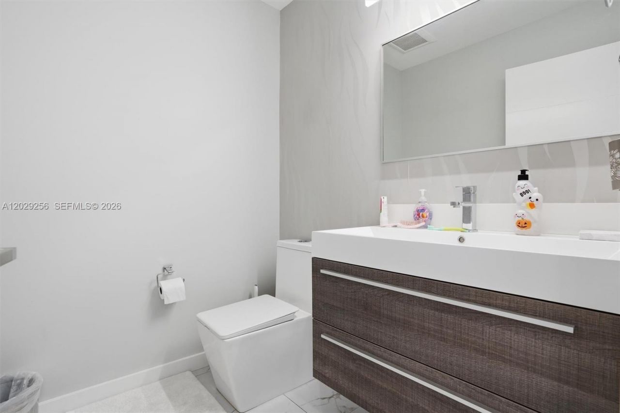1417 NE 17th St , Fort Lauderdale, FL 33305 Photo