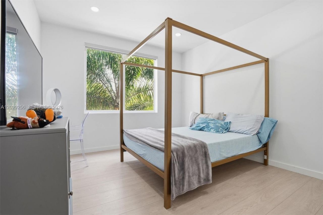 1417 NE 17th St , Fort Lauderdale, FL 33305 Photo