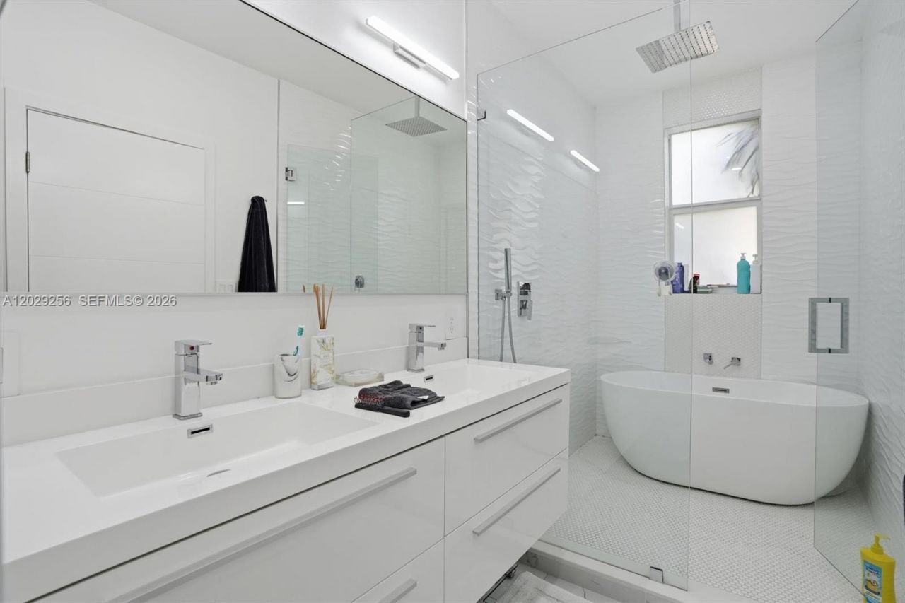 1417 NE 17th St , Fort Lauderdale, FL 33305 Photo