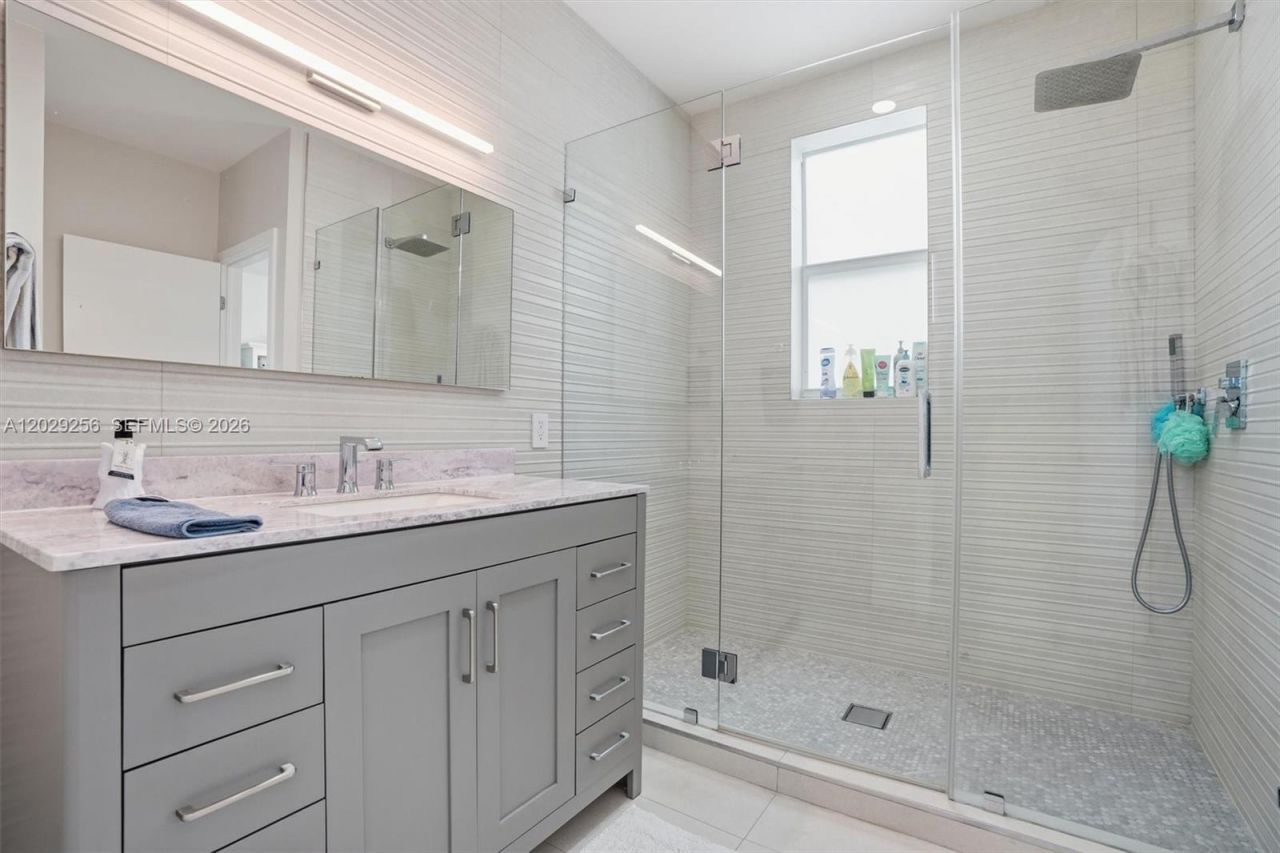 1417 NE 17th St , Fort Lauderdale, FL 33305 Photo
