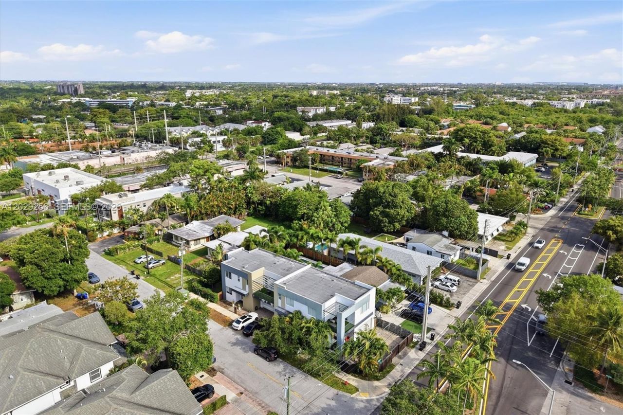 1417 NE 17th St , Fort Lauderdale, FL 33305 Photo