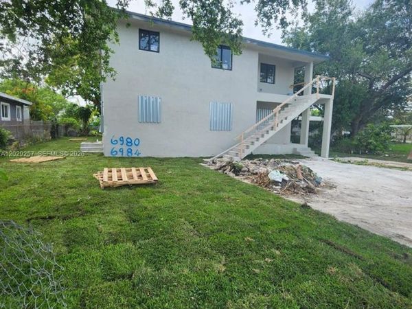 2970 NW 48th St , Unit 2970, Miami, FL 33142