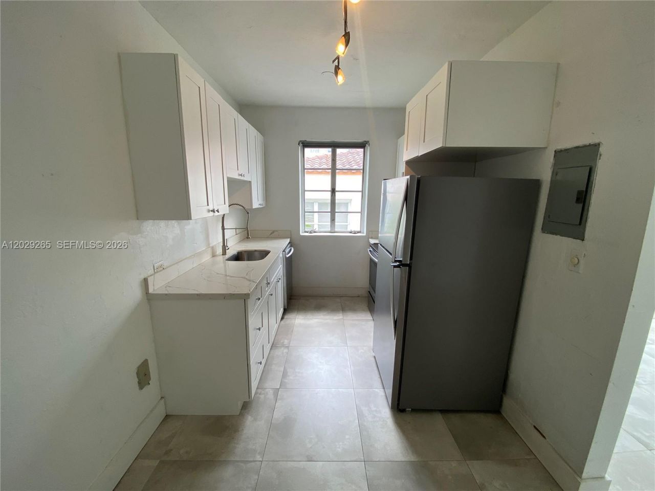 1611 Euclid Ave , Unit 11, Miami Beach, FL 33139 Photo