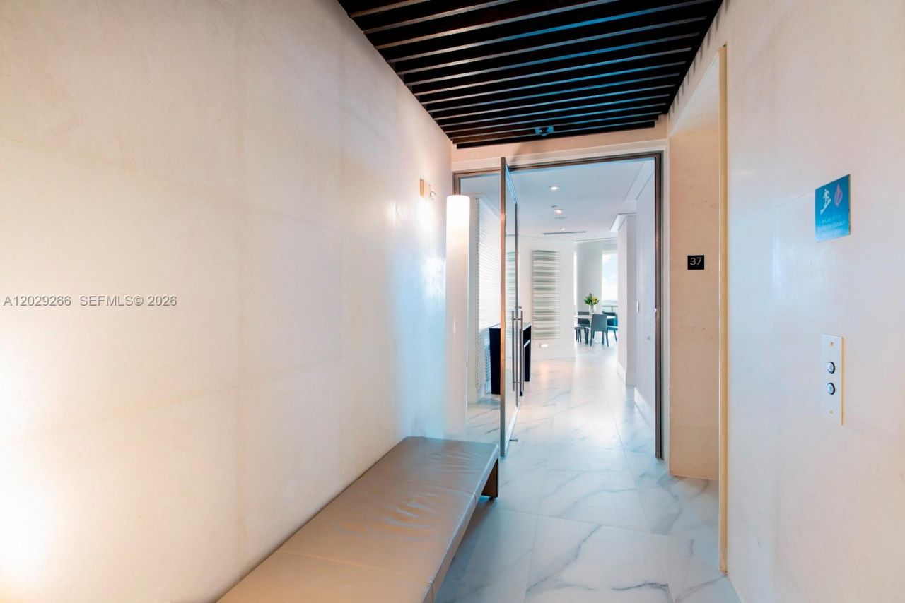 100 S Pointe Dr , Unit 3701, Miami Beach, FL 33139 Photo