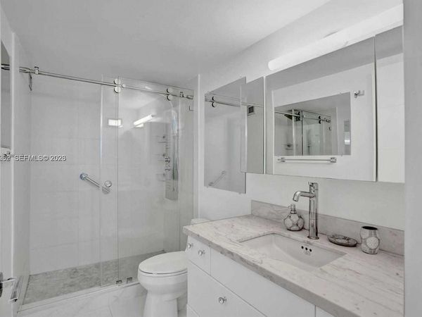 2500 Parkview Dr , Unit 1008, Hallandale Beach, FL 33009