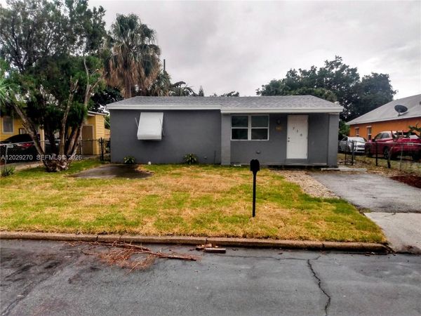 710 52nd St , West Palm Beach, FL 33407