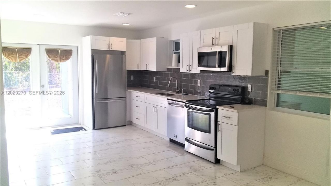 710 52nd St , West Palm Beach, FL 33407 Photo