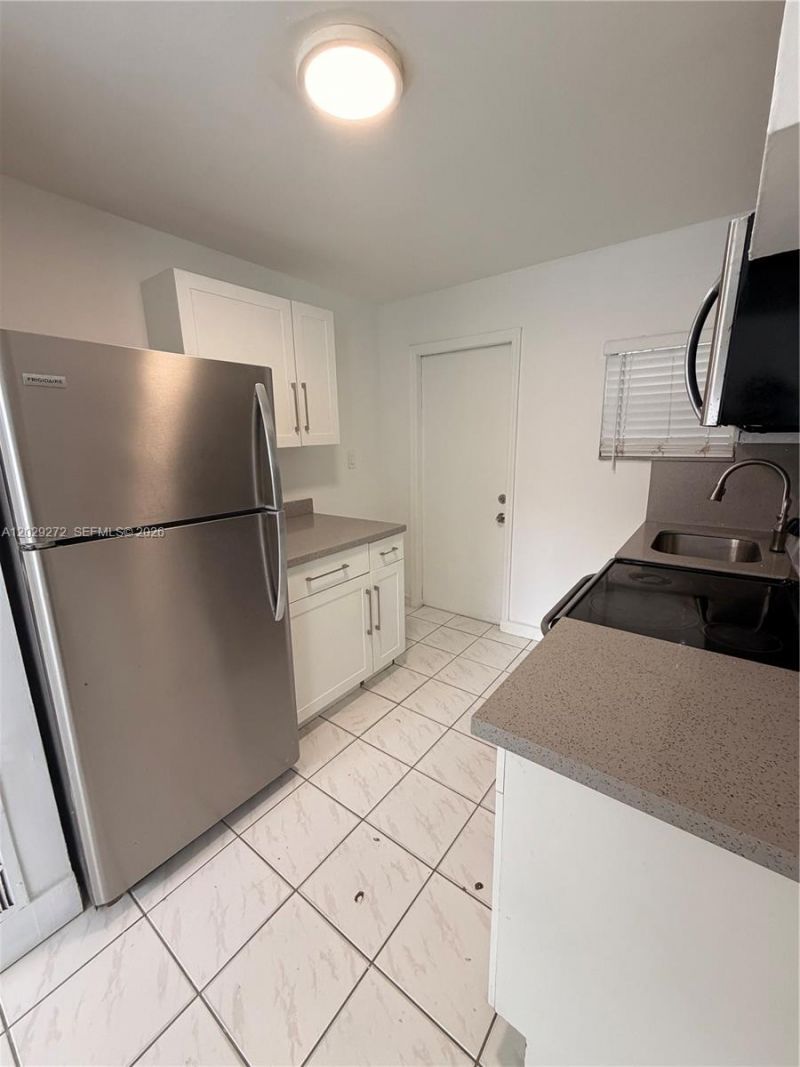 2420 NW 31st St , Unit 3, Miami, FL 33142 Photo