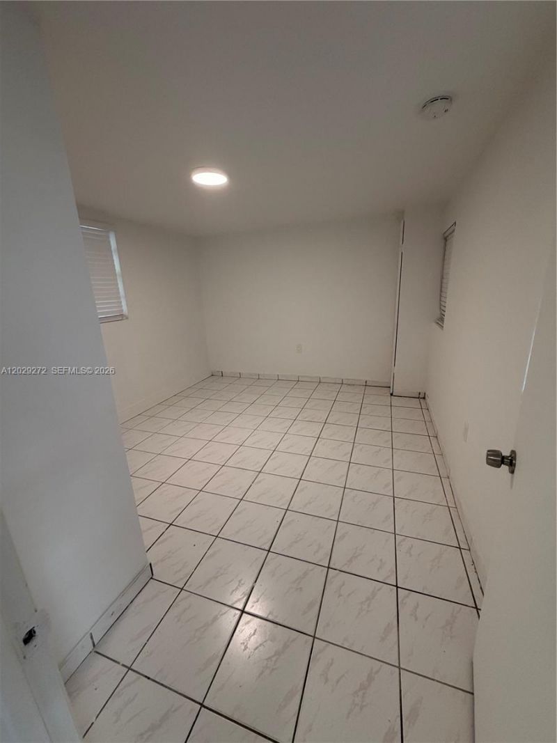 2420 NW 31st St , Unit 3, Miami, FL 33142 Photo