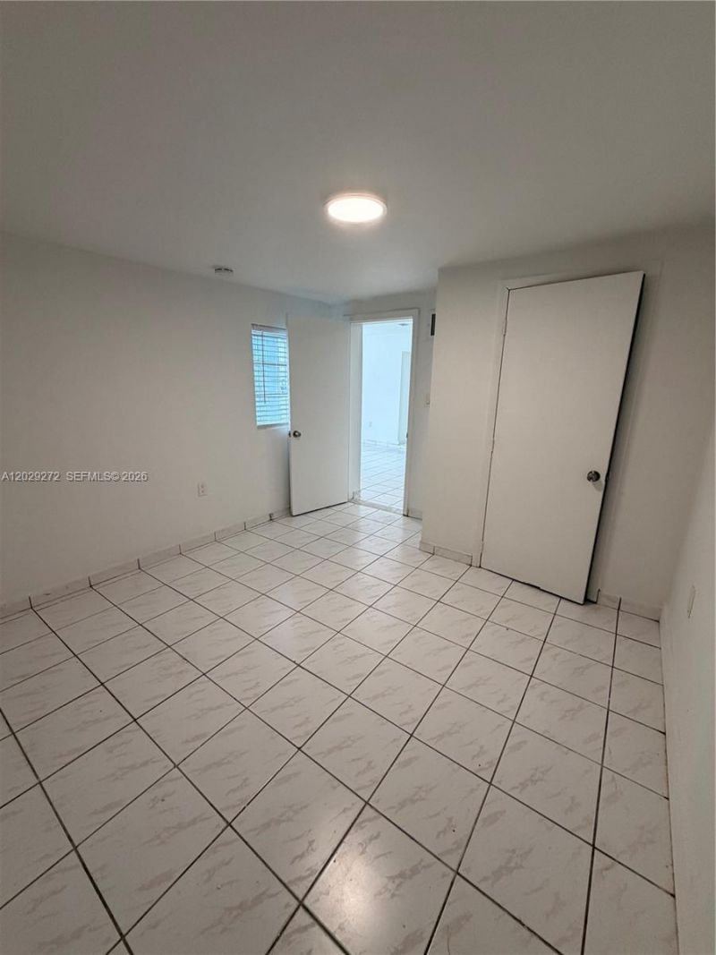 2420 NW 31st St , Unit 3, Miami, FL 33142 Photo