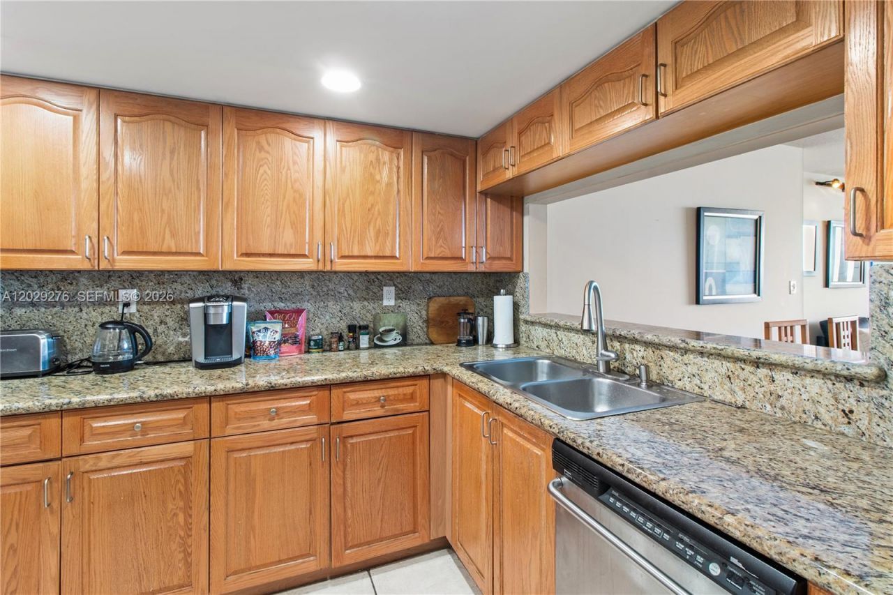 1717 N Bayshore Dr , Unit A-2837, Miami, FL 33132 Photo