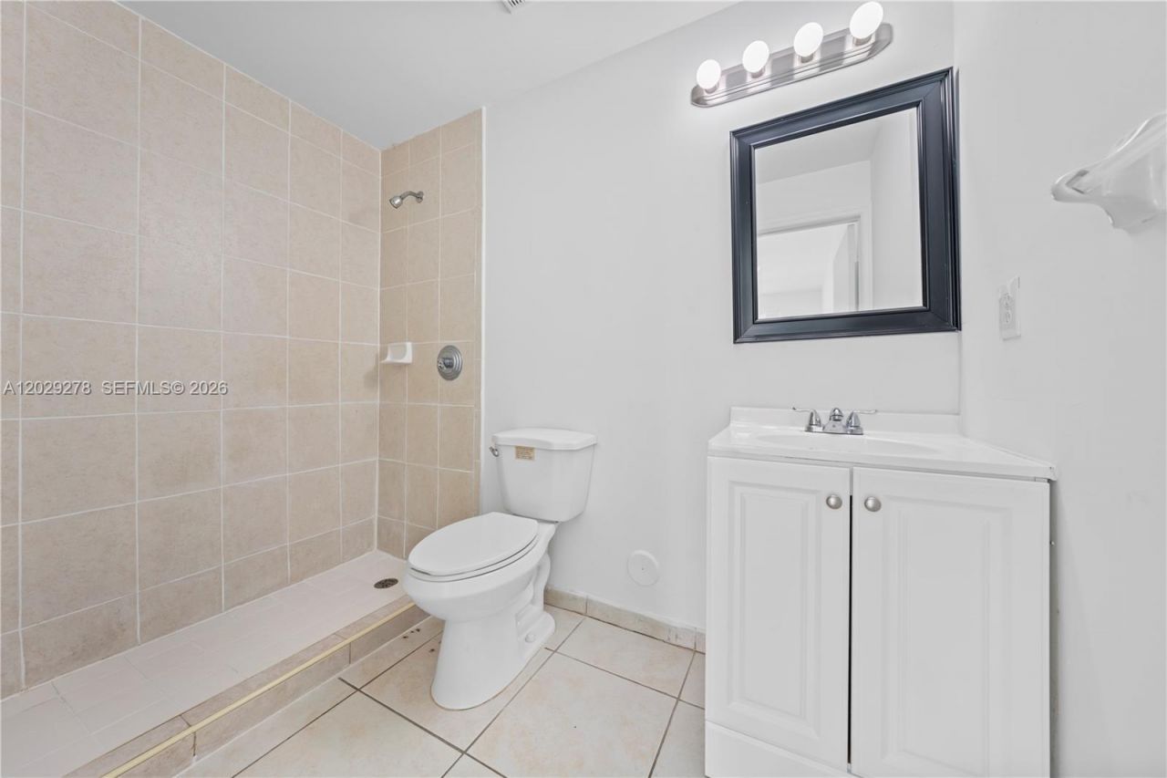 7280 NW 114th Ave , Unit 101-8, Doral, FL 33178 Photo