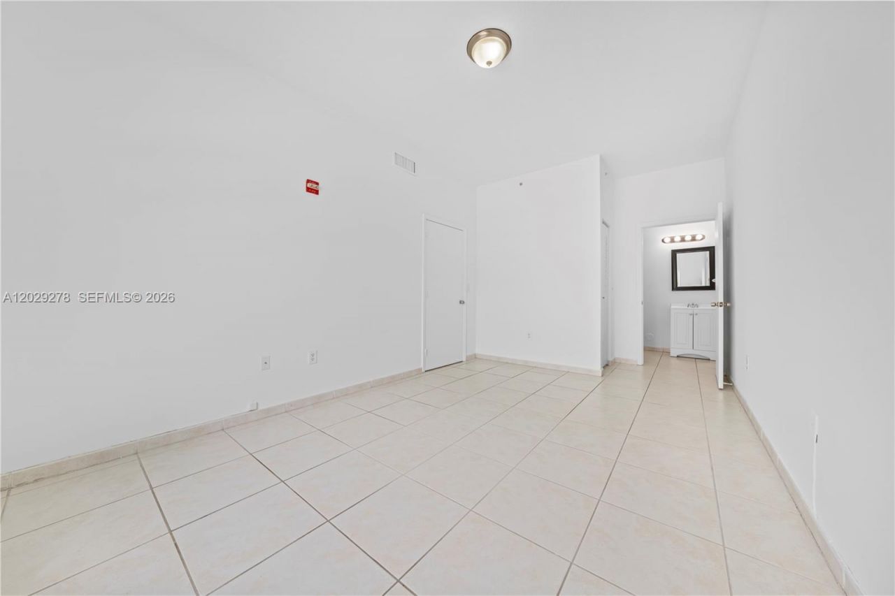 7280 NW 114th Ave , Unit 101-8, Doral, FL 33178 Photo