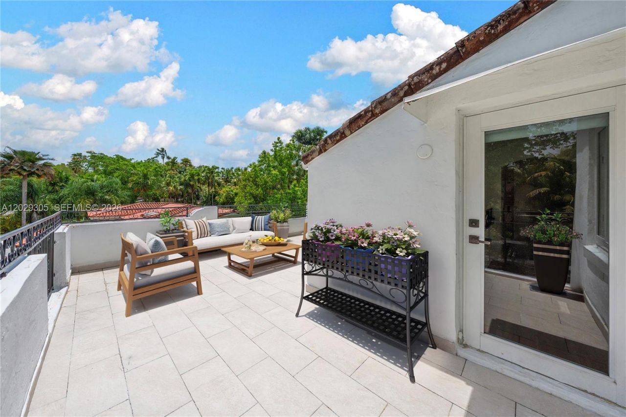 1544 Plasentia Ave , Coral Gables, FL 33134 Photo
