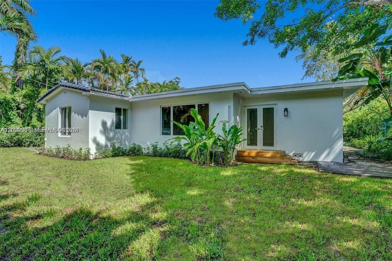 630 NE 52nd Ter , Miami, FL 33137 Photo