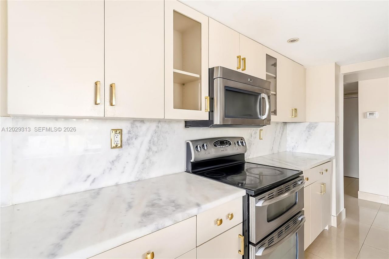 3031 N Ocean Blvd , Unit 406, Fort Lauderdale, FL 33308 Photo
