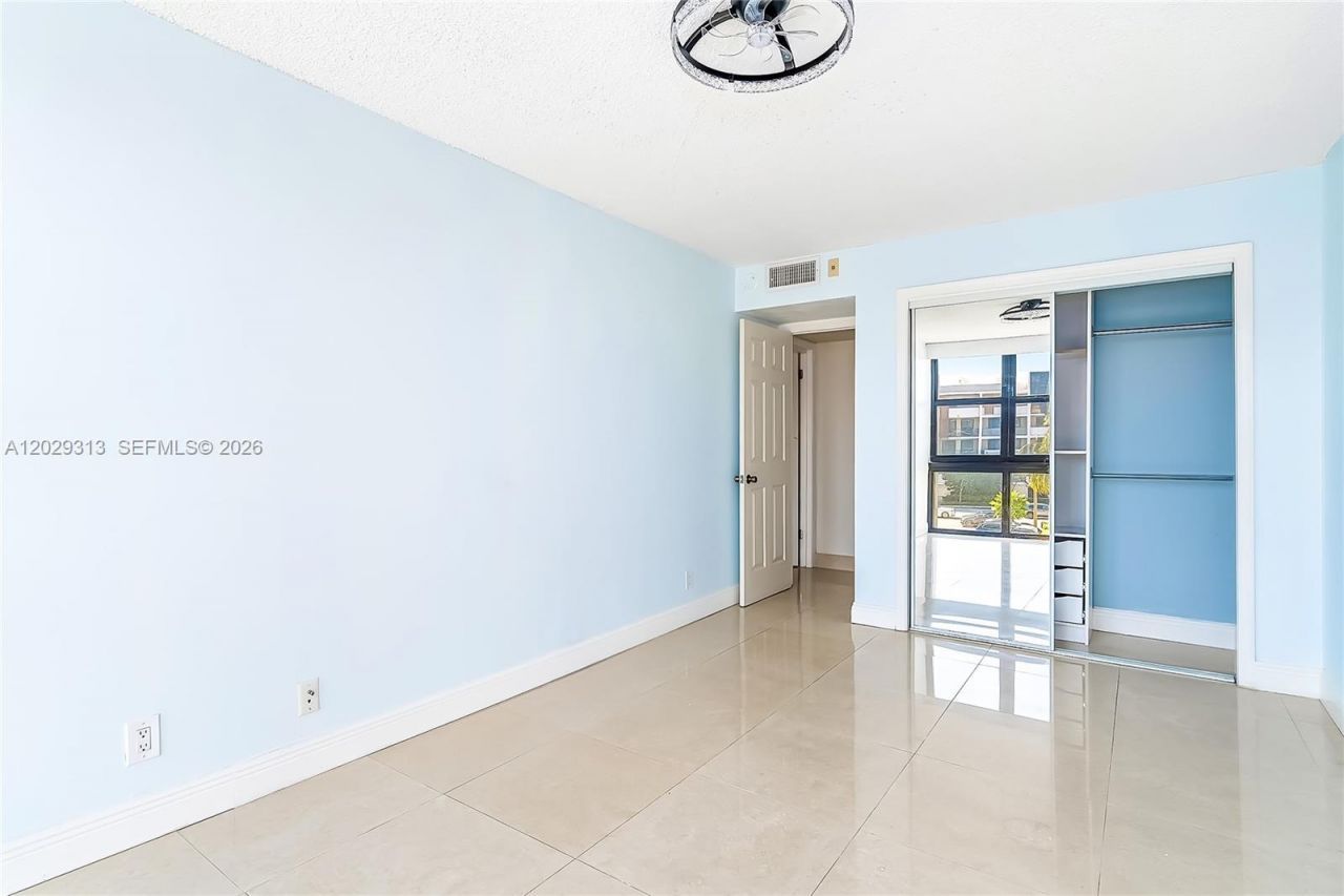 3031 N Ocean Blvd , Unit 406, Fort Lauderdale, FL 33308 Photo