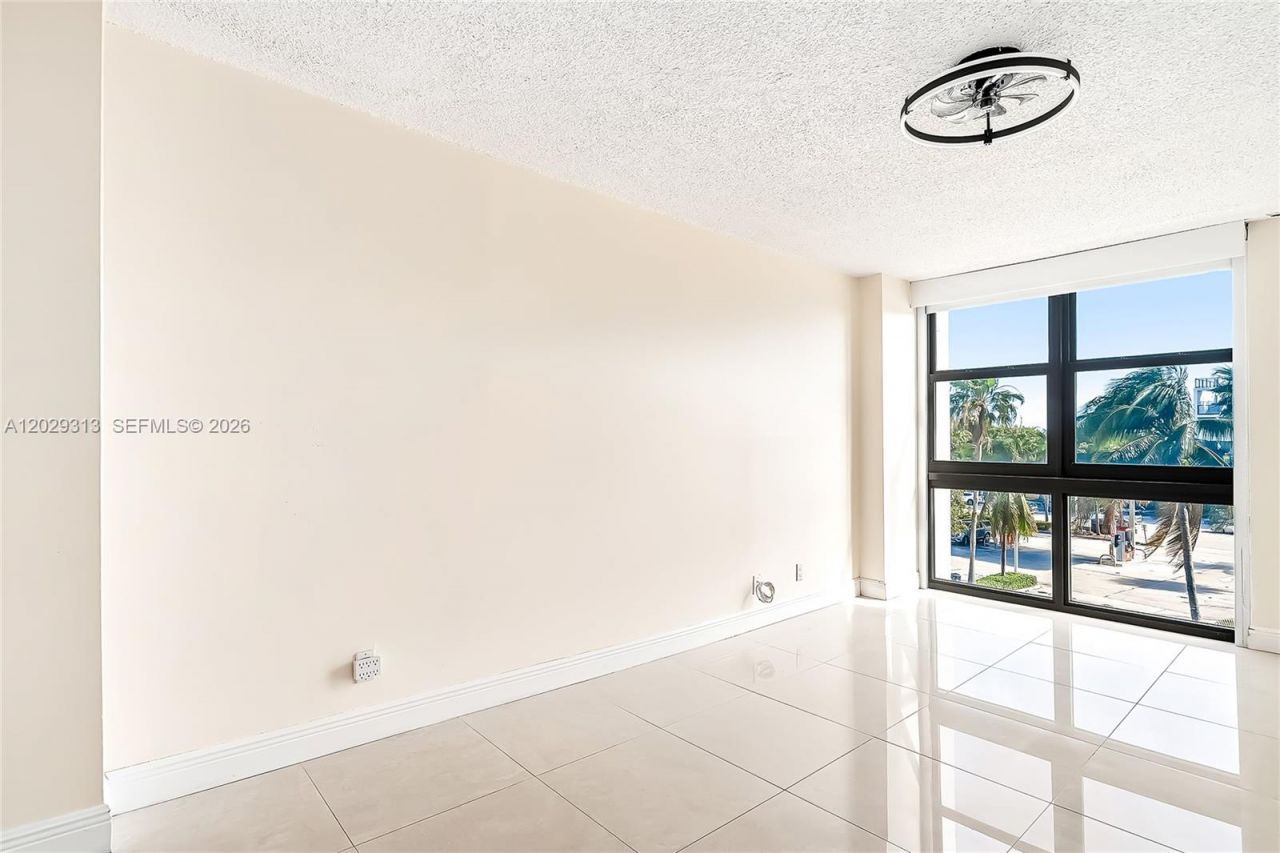 3031 N Ocean Blvd , Unit 406, Fort Lauderdale, FL 33308 Photo