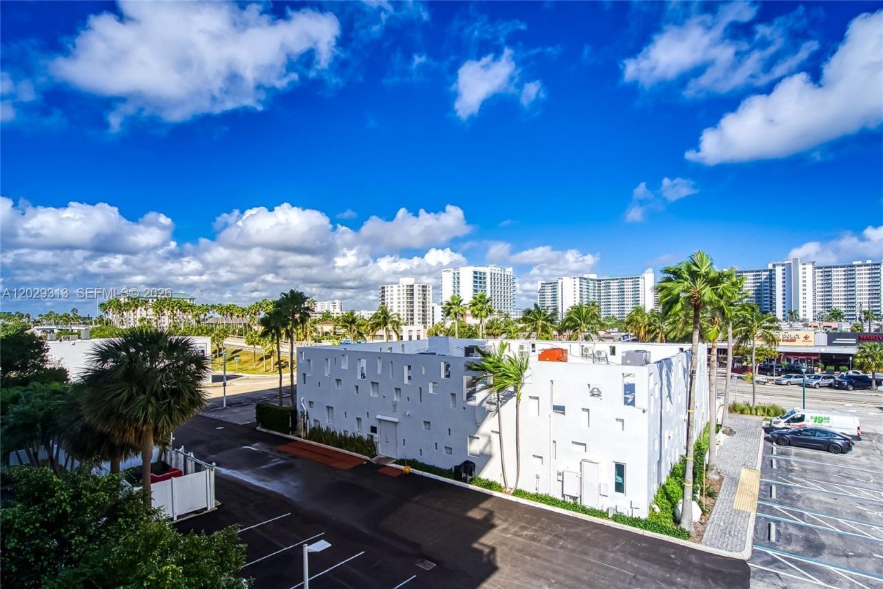 3031 N Ocean Blvd , Unit 406, Fort Lauderdale, FL 33308 Photo