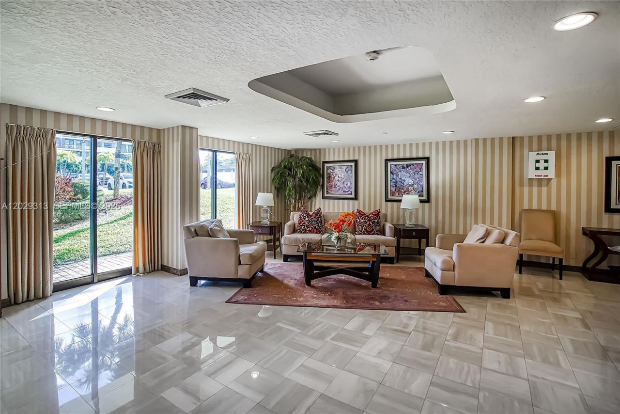 3031 N Ocean Blvd , Unit 406, Fort Lauderdale, FL 33308 Photo