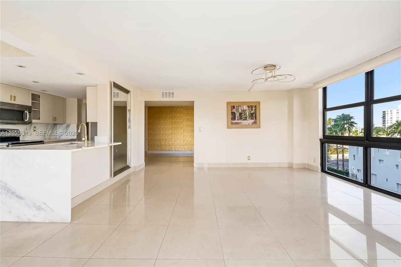 3031 N Ocean Blvd , Unit 406, Fort Lauderdale, FL 33308 Photo
