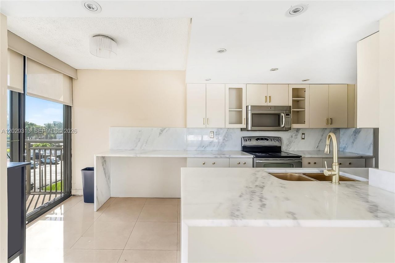 3031 N Ocean Blvd , Unit 406, Fort Lauderdale, FL 33308 Photo