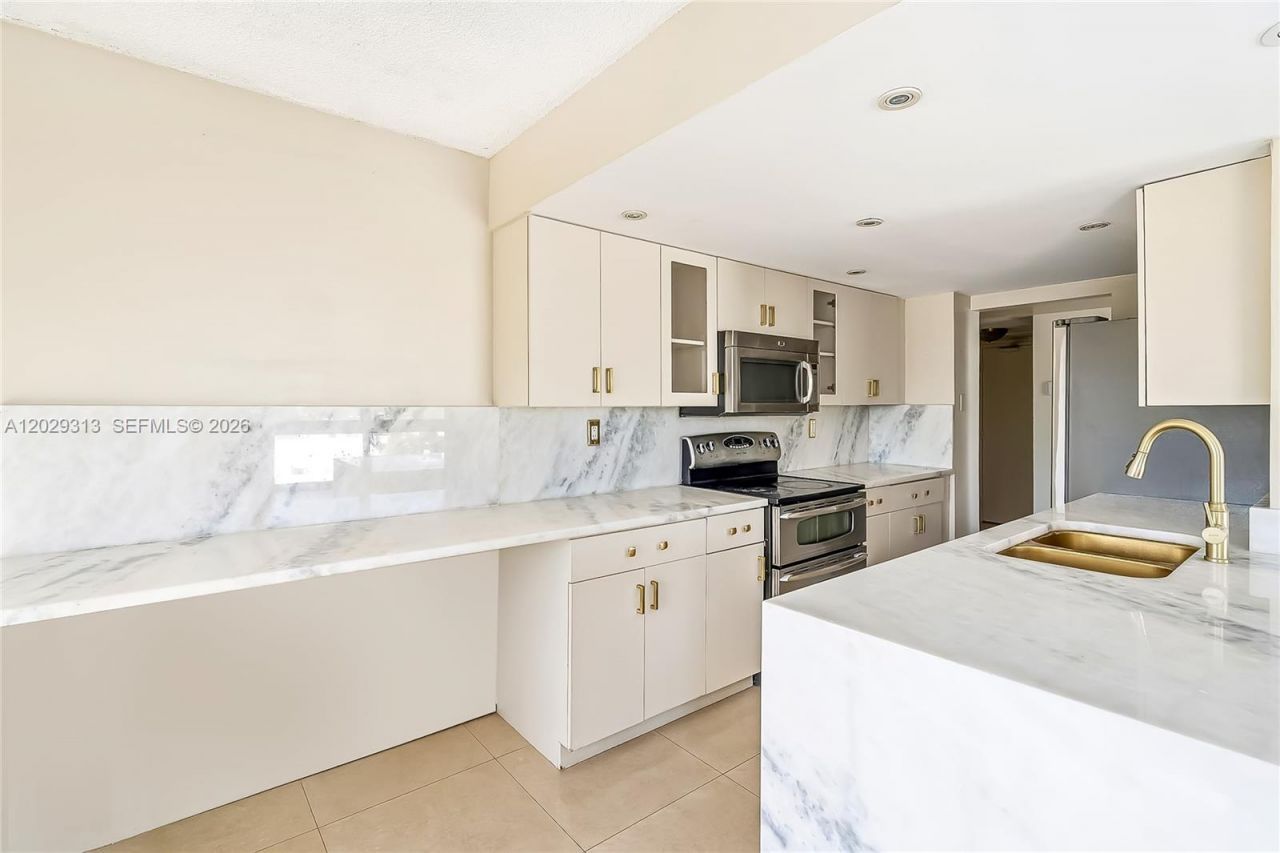3031 N Ocean Blvd , Unit 406, Fort Lauderdale, FL 33308 Photo