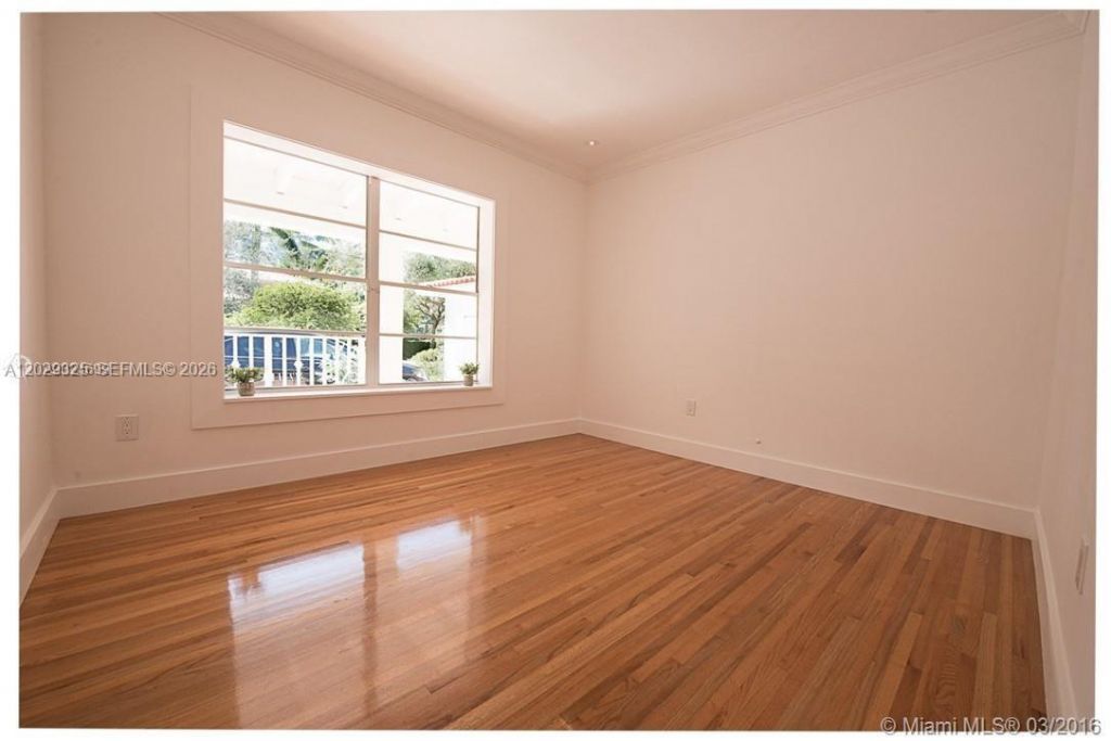 931 Placetas Ave , Coral Gables, FL 33146 Photo