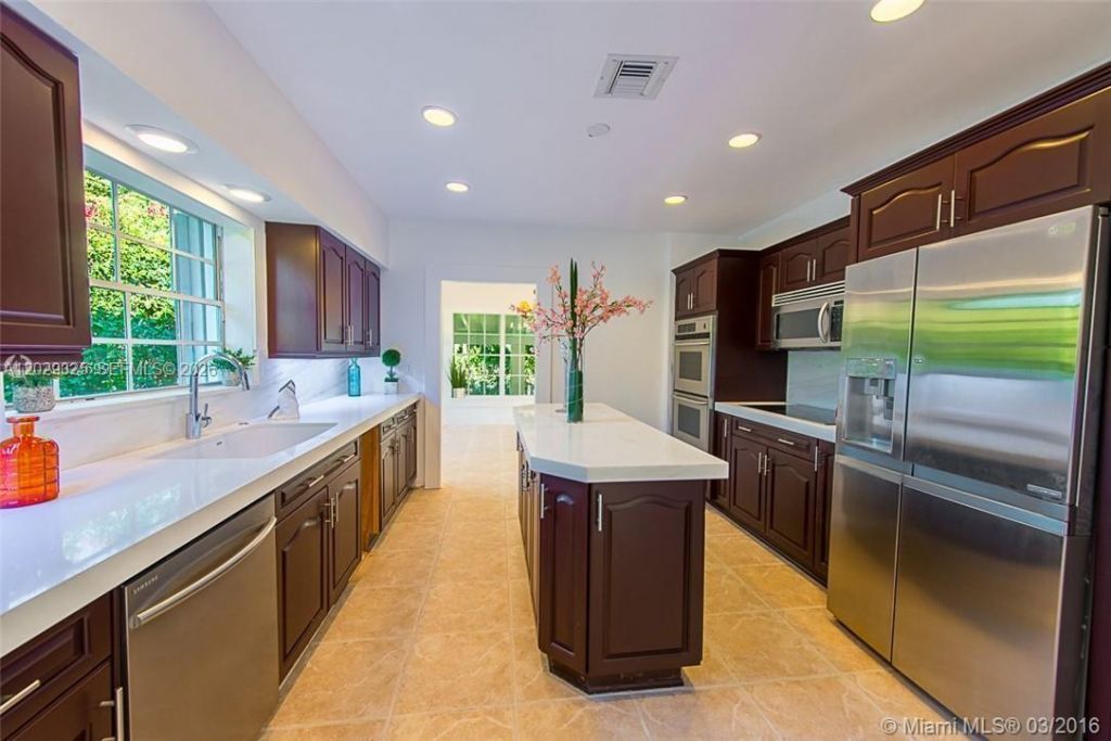 931 Placetas Ave , Coral Gables, FL 33146 Photo