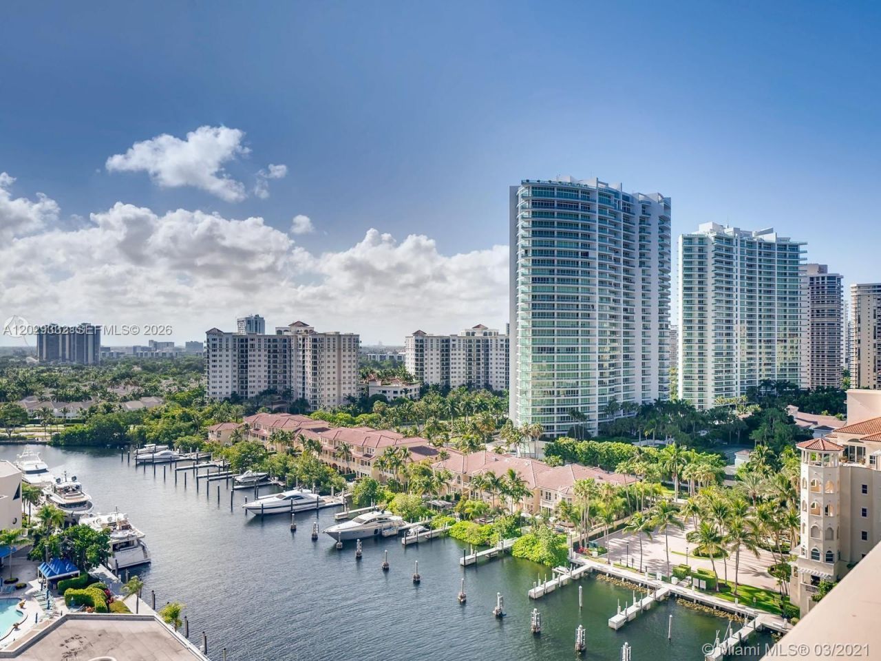 19707 Turnberry Way , Unit 16L, Aventura, FL 33180 Photo