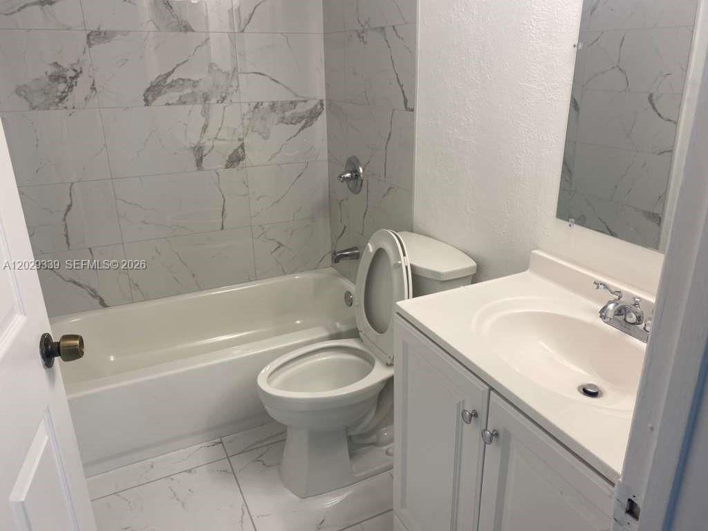 15346 SW 72nd St , Unit 22-11, Miami, FL 33193 Photo