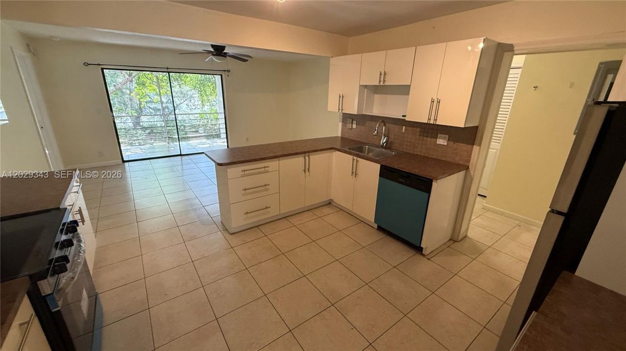 3199 Coral Hills Dr , Unit 3, Coral Springs, FL 33065 Photo