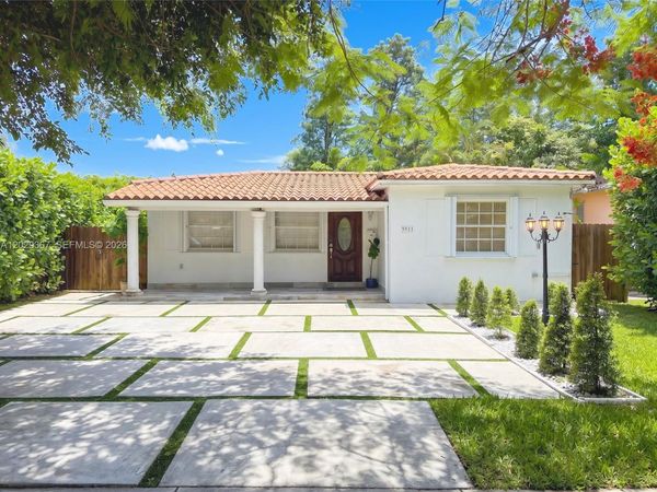 3911 SW 61 Ave. , Miami, FL 33155
