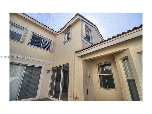 960 Corkwood St , Hollywood, FL 33019