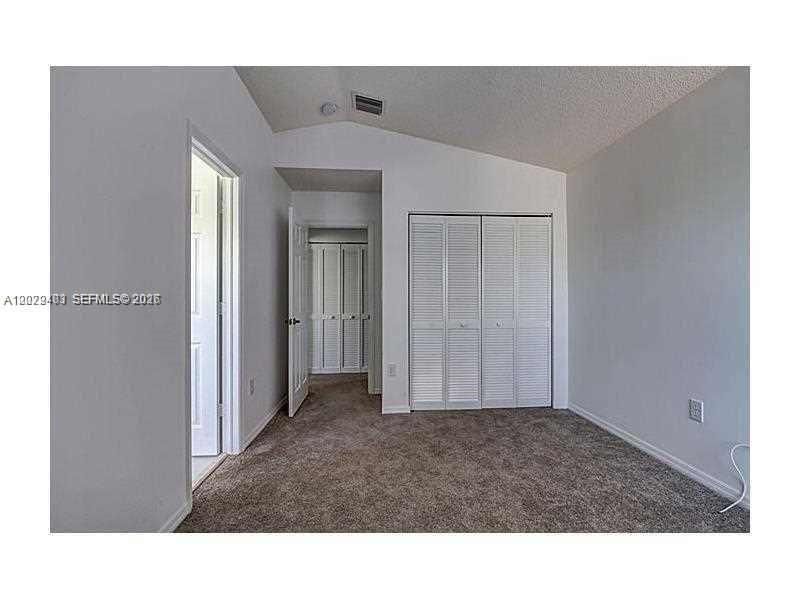 960 Corkwood St , Hollywood, FL 33019 Photo