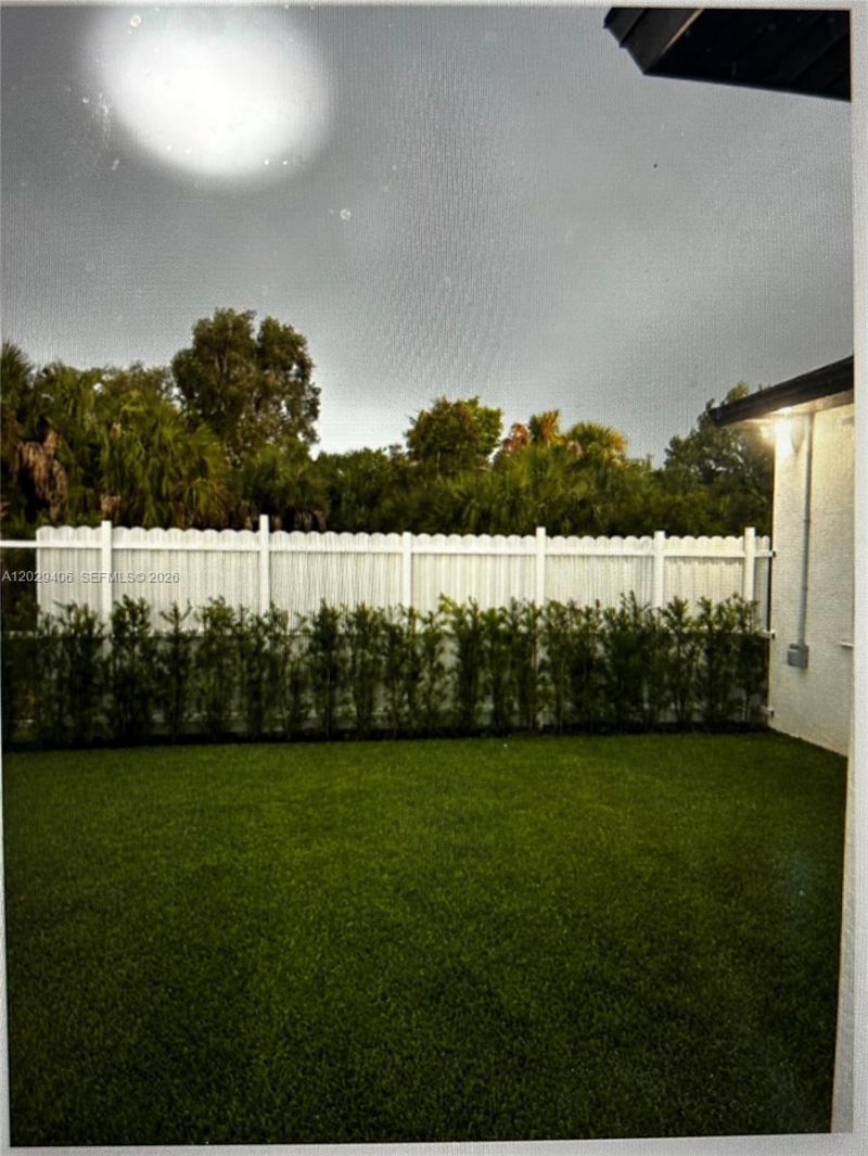 490 NW 37 Av., Naples, FL 34120 Photo