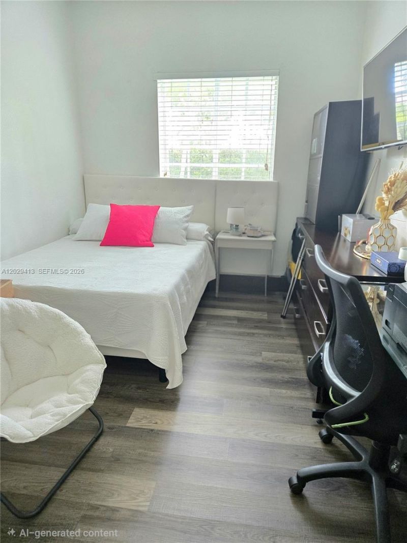 6972 NW 179th St , Unit 108-4, Hialeah, FL 33015 Photo
