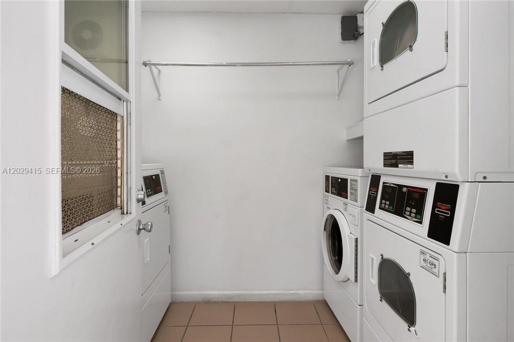 2210 NE 56th Pl, Unit 123, Fort Lauderdale, FL 33308 Photo
