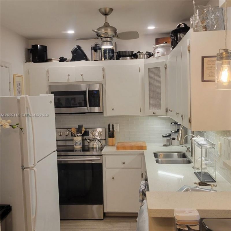 2210 NE 56th Pl, Unit 123, Fort Lauderdale, FL 33308 Photo